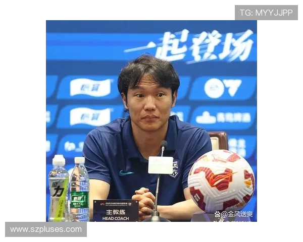 邓卓翔坦言初执教三镇压力巨大这份教练工作几乎占据了他全部生活